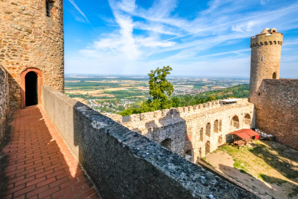 Südturm und blick in die Rheinebene